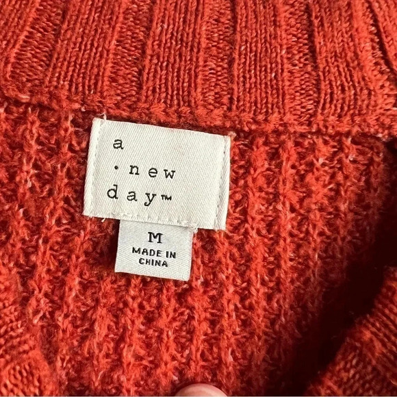 A New Day Long Sleeve crew neck sweater women’s size Medium - Picture 4 of 9